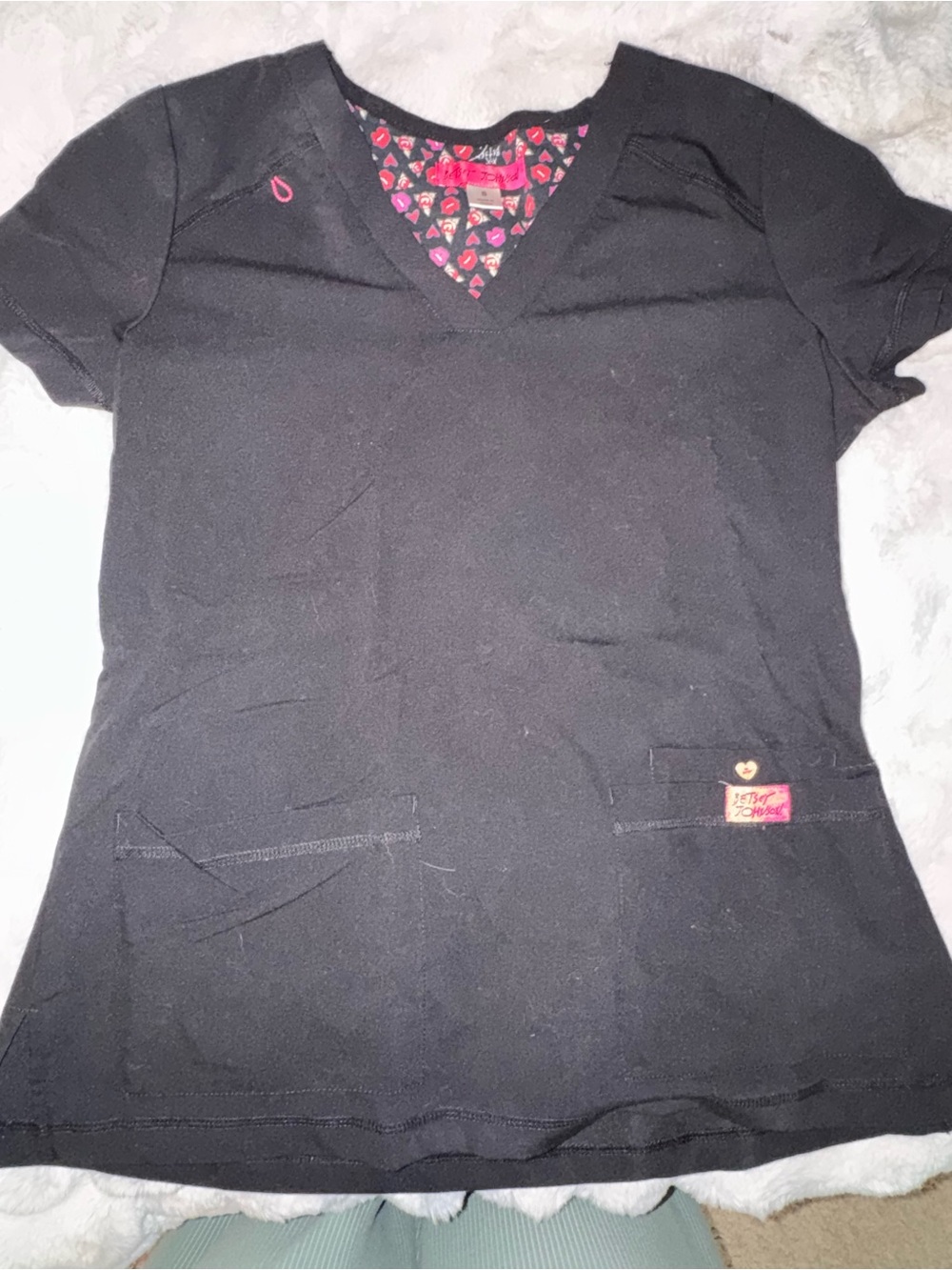 Betsey Johnson Black Short Sleeve V-Neck scrub Top with Heart-Print Lining
